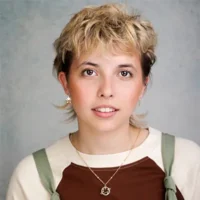 Lee Beka Harper Headshot